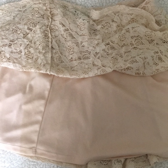 Cream skirt form forever 21 - Picture 3 of 4